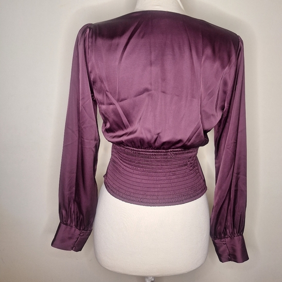 Abercrombie & Fitch Satin Long Puffed Sleeve Top Size M - Picture 5 of 10